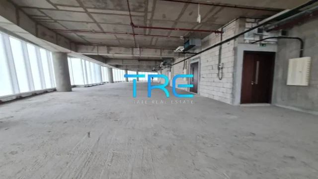 Fitted Reem Island Omega01