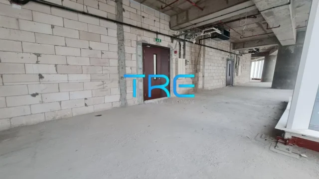 Fitted Reem Island Omega09