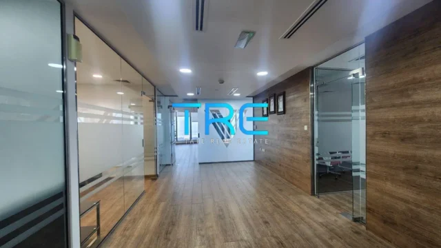 Fitted Reem Island05