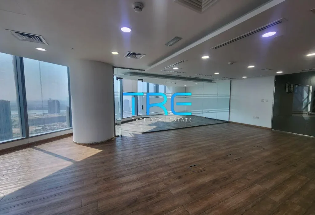 Fitted Reem Island11