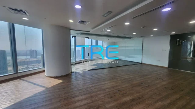 Fitted Reem Island11